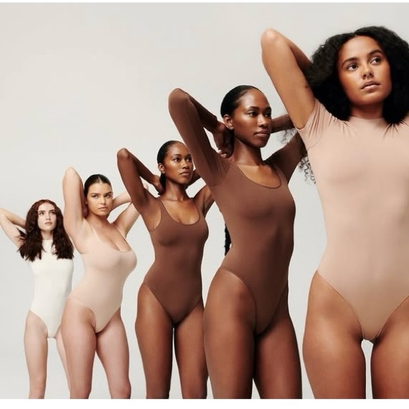 SKIMS Essential Long Sleeve Scoop Neck Bodysuit in Taupe Brown size L XL - Picture 4 of 9